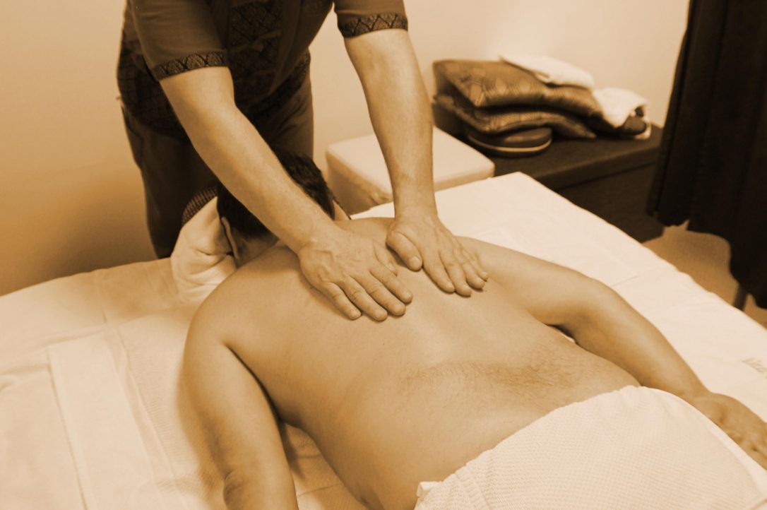 Jiri bei der Massage